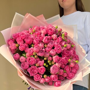 Букет из 40 кустовых роз "Мисти Баблз" 