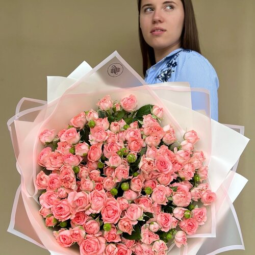 Букет из 29 кустовых роз"Фемке" 